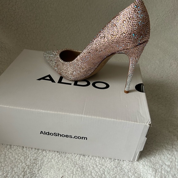 beautiful new Aldo brand high heels and sparkly soft pink - Picture 4 of 6